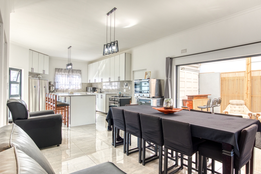 3 Bedroom Property for Sale in Fairview Golf Estate Western Cape